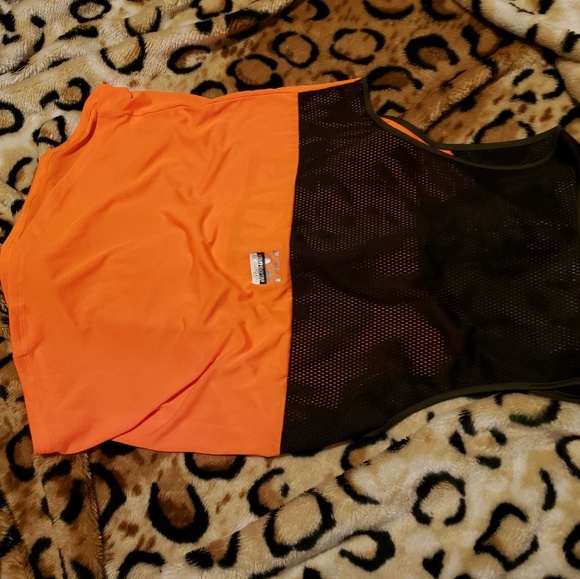 Victoria Secret PINK workout Tank Gym & Tonic - Picture 2 of 2